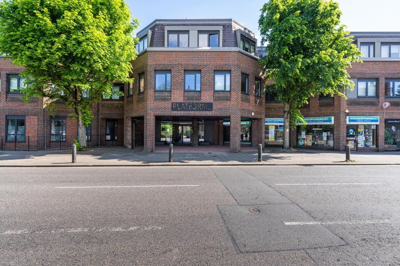 Luxury One Bedroom Serviced Apartment In The Heart Of Bedford Extérieur photo