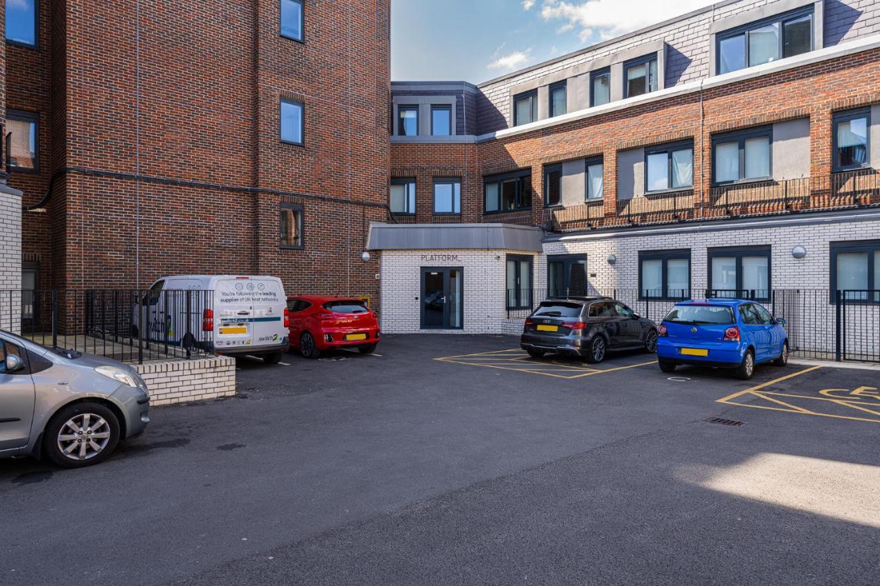Luxury One Bedroom Serviced Apartment In The Heart Of Bedford Extérieur photo